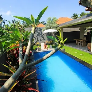 asri-sari-villa-2.ubudhotelsnow.com/